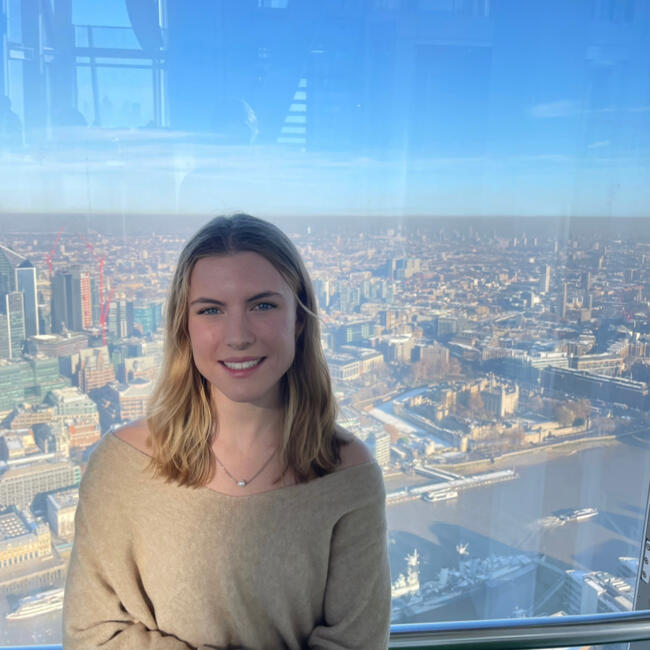 Babysitter in Christchurch: Maya