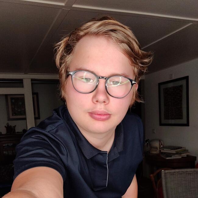 Babysitter in Neuchâtel: Colin