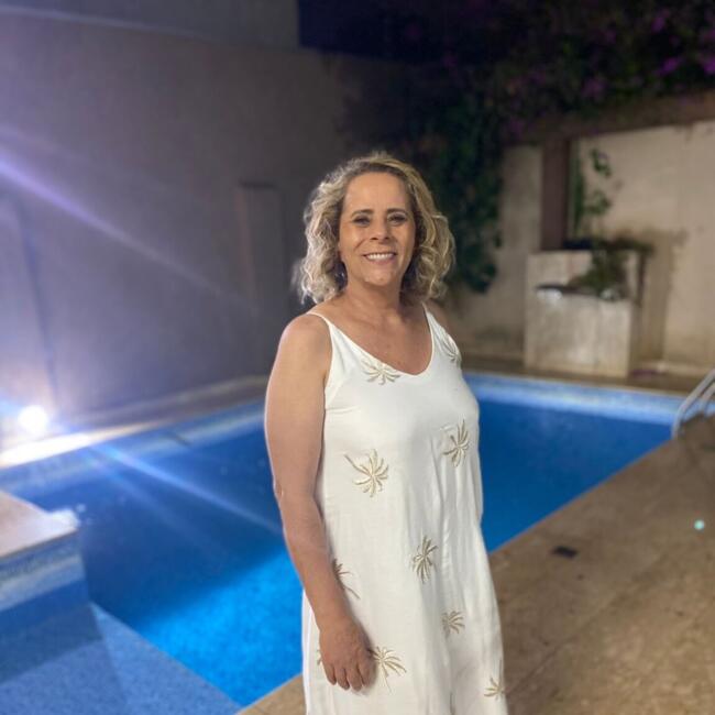 Babá em Londrina: Elizabeth