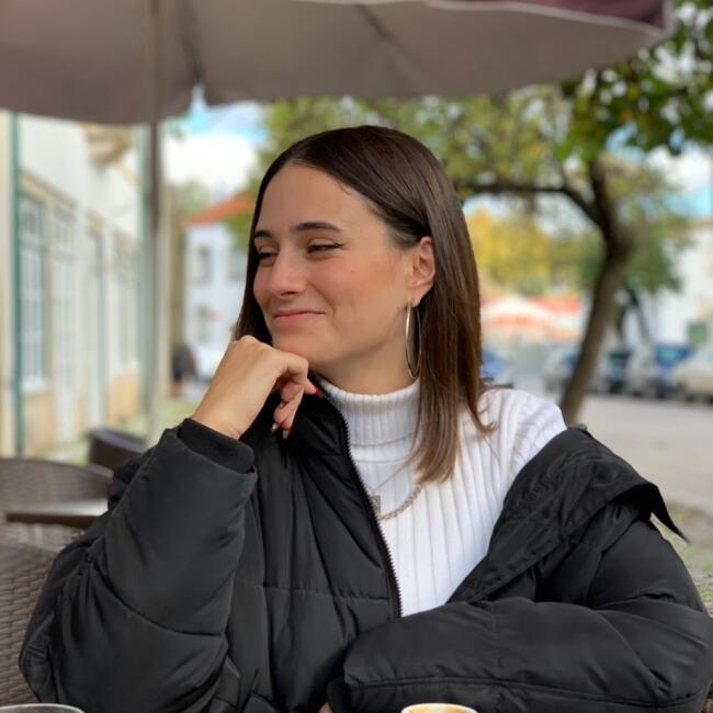 Babysitter em Odivelas: Adriana