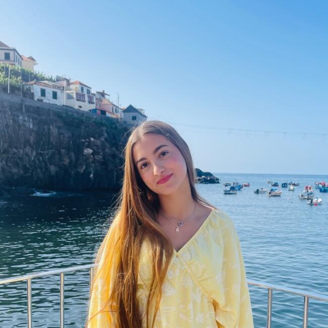 Babysitter in Porto: Clara