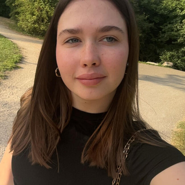 Babysitter in Bourg-en-Bresse: Marie