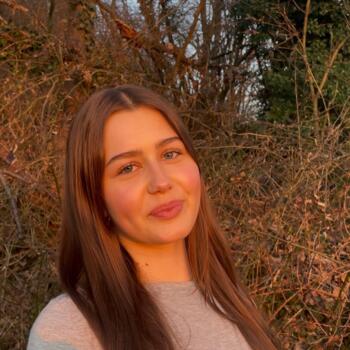 Babysitter in Wanaka: Lena