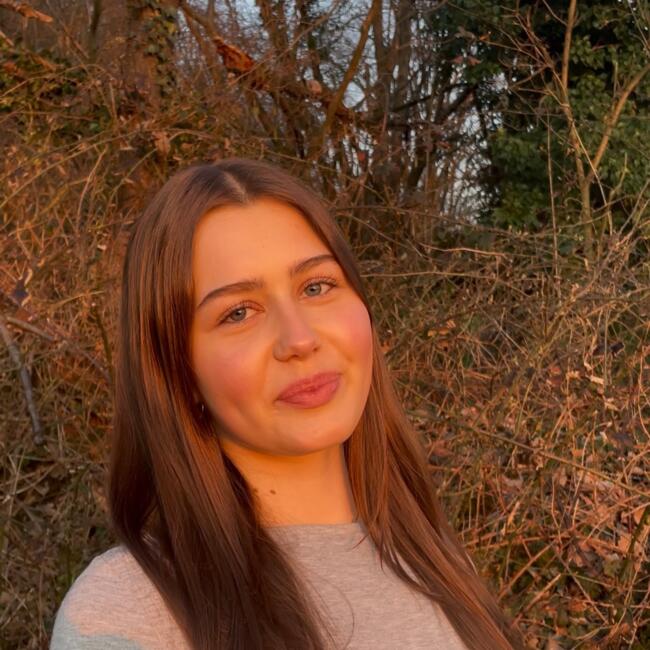 Babysitter in Wanaka: Lena