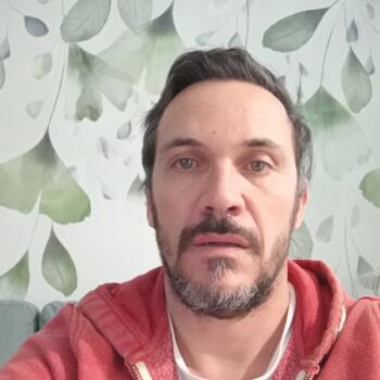 Job de garde d'enfants à Toulouse: job de garde d'enfants Julien