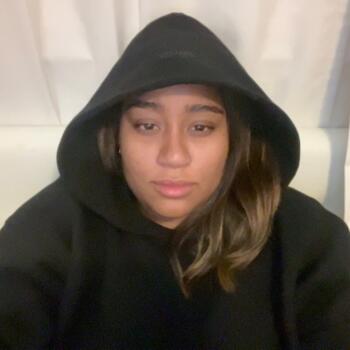 Babysitter in Calgary: Talia