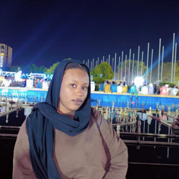 Baby-sitter Vénissieux: Khadidja