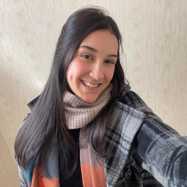 Babysitter in Cotia: Maria Eduarda