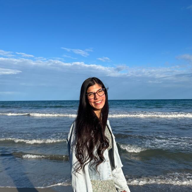 Canguro en Elche: Daniella