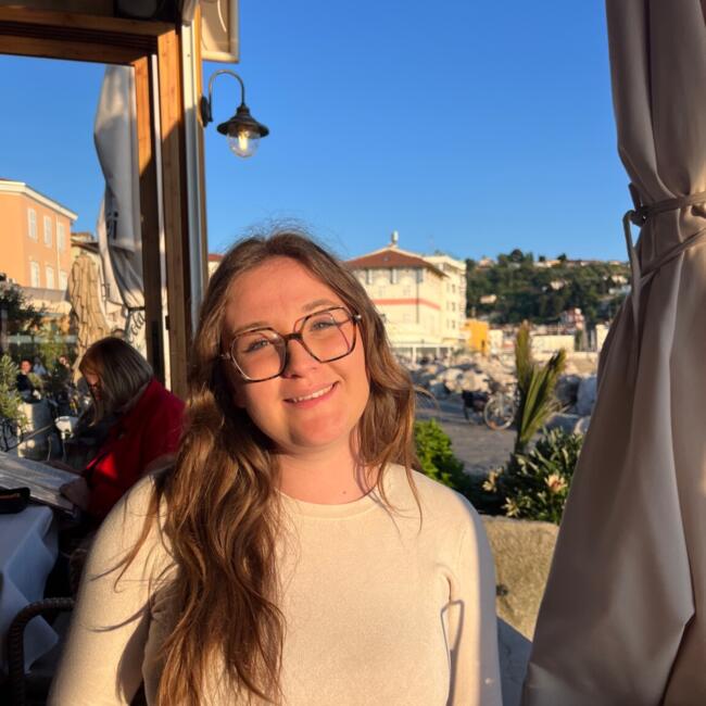 Babysitter in Rouen: Valentine