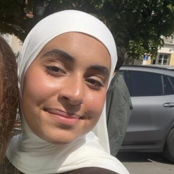 Babysitter Les Ulis: Sirine