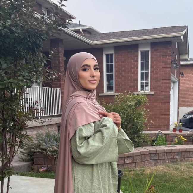 Babysitter in The Hague: Samera