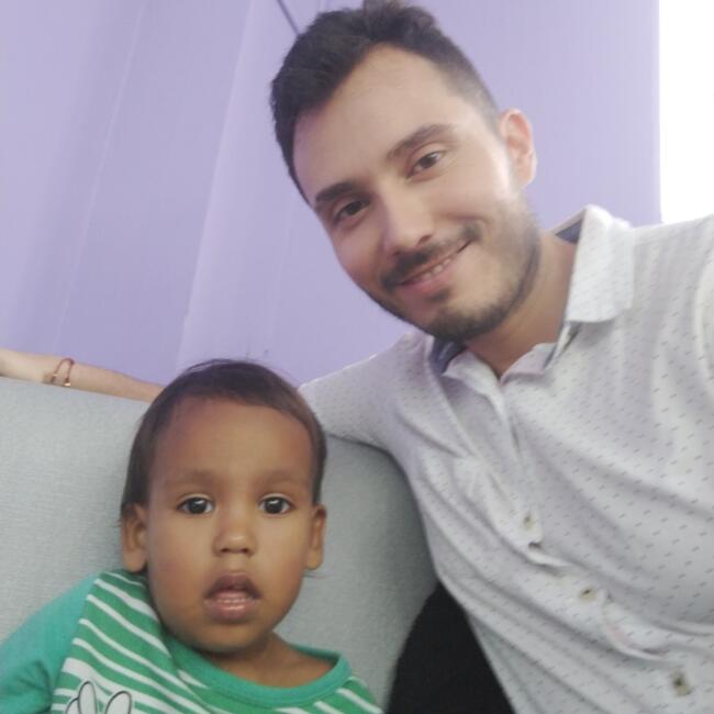 Δουλειά για babysitter στην περιοχή Floridablanca: Fabián