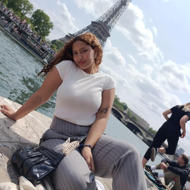 Babysitter in Stains: Yirle