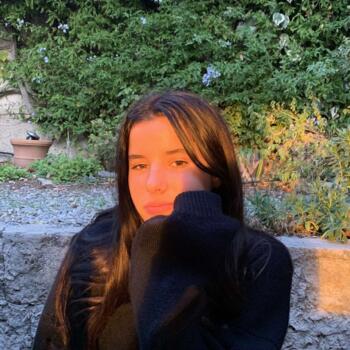 Childminder in Marseille: Lina