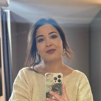 Babysitter in Seoul: Khaoula