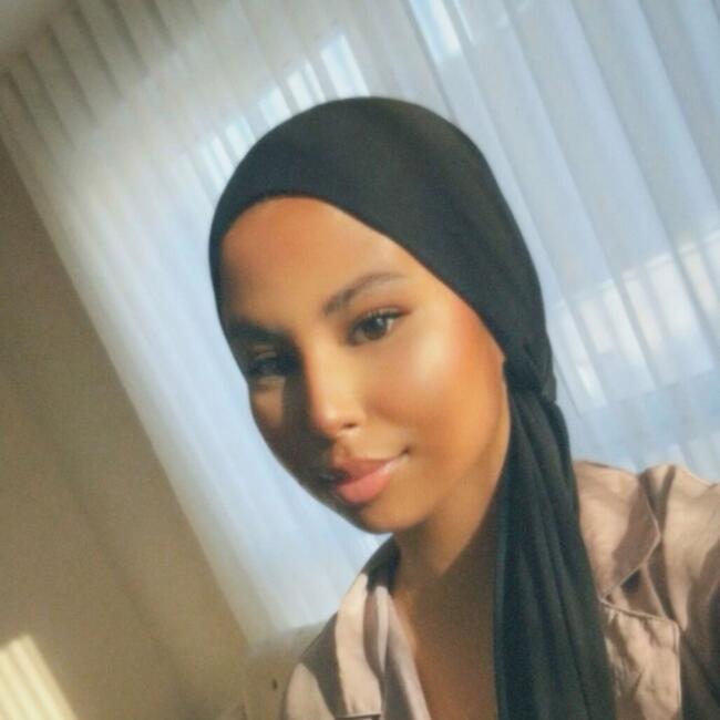 Babysitter in Frankfurt am Main: Selsabil