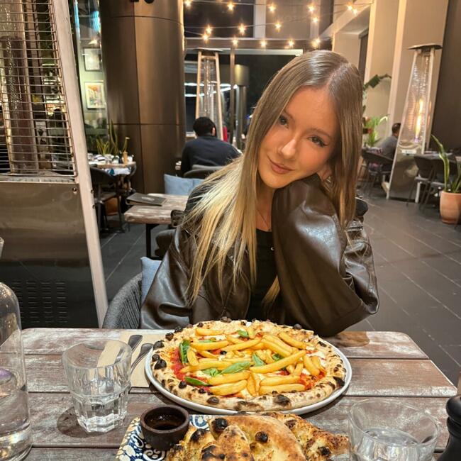 Babysitter in Sydney: Sasha