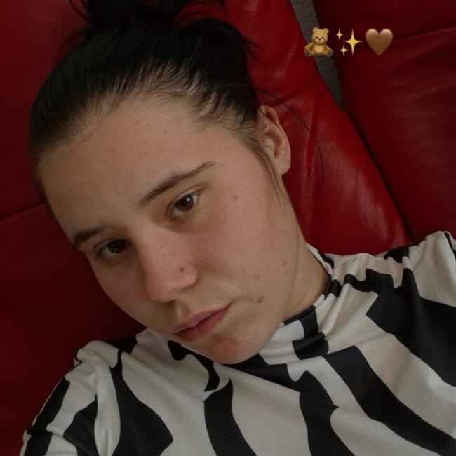 Babysitter in L’Isle-sur-le-Doubs: Ambre