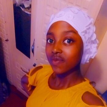 Babysitter in East London: Junior