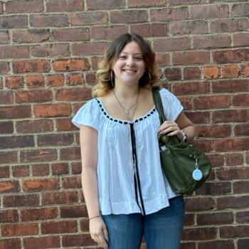 Babysitter in New York: Skye