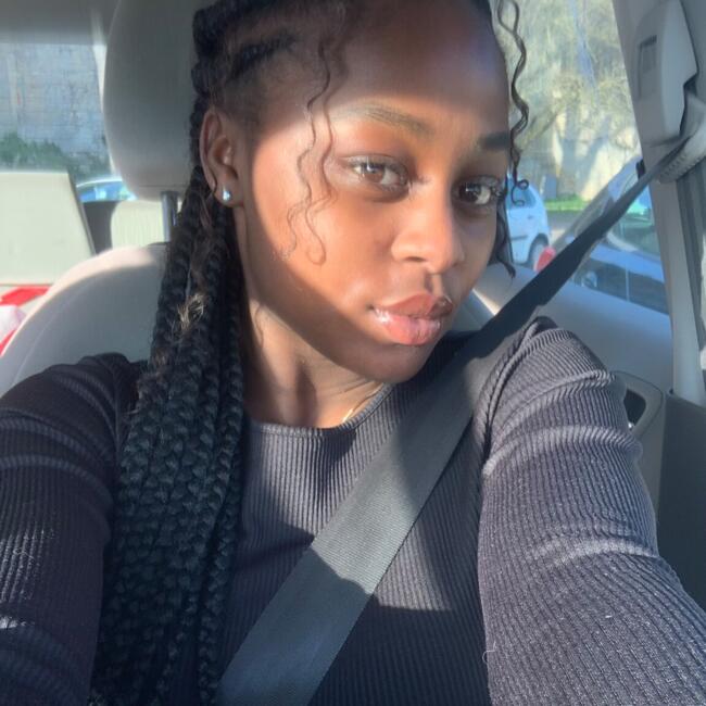 Babysitter in Choisy-le-Roi: Léonie