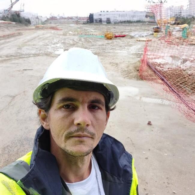 Babysitting job in Paredes: Marcio