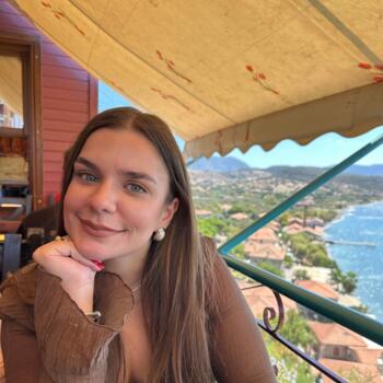 Babysitter στην περιοχή Νέος Κουκλουτζάς: Μαρια