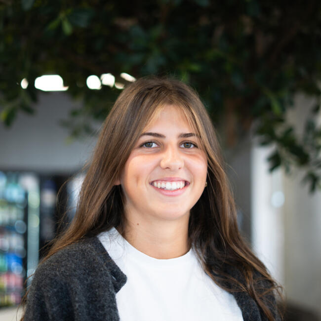 Babysitter in Lège-Cap-Ferret: Julie