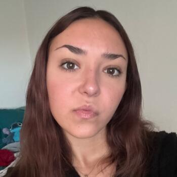 Babysitter in Bayonne: Novalie