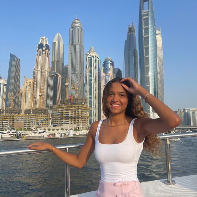 Babysitter in Zonhoven: Inara