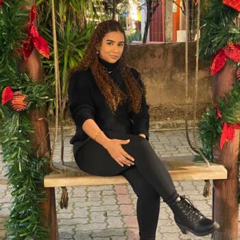 Babysitter in Araruama: Gabrielly
