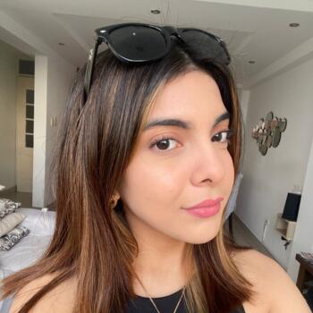 Babysitter in Trujillo: Camila Tam