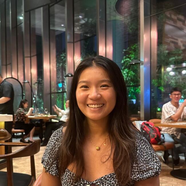 Babysitter in Singapore Island: Brenda