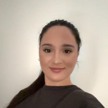 Babysitter in Cholet: Leticia