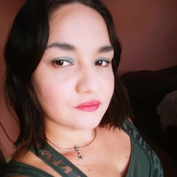 Babysitter in Curitiba: Thainara
