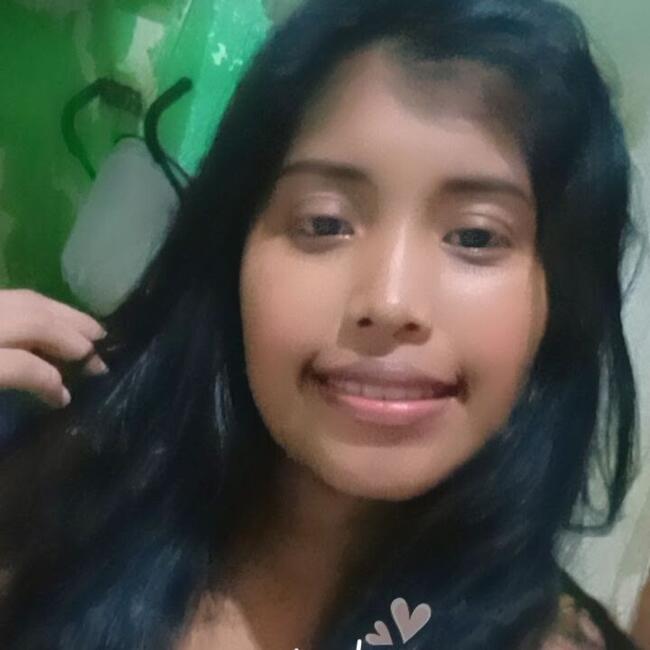 Babysitter in Panama City: Aylin