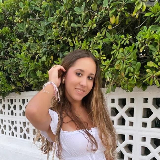 Babysitter in Madrid: Carmen