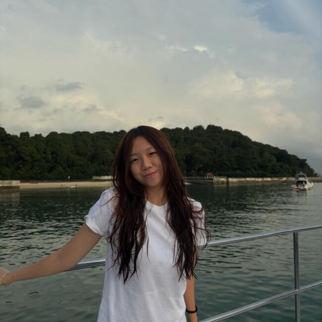 Babysitter in Singapore: Chloez