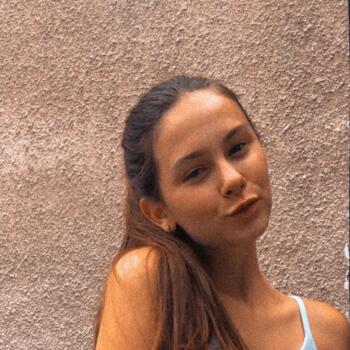 Babysitter in Dolany (Středočeský kraj): Julie