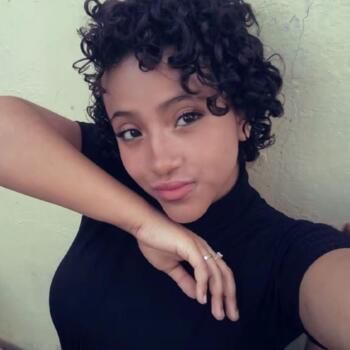 Babysitter in Franca: Nicolly