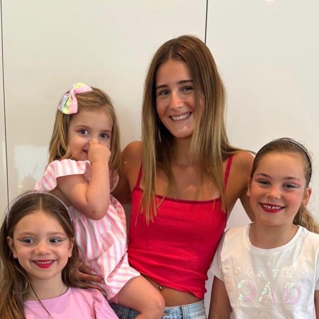 Babysitter in Sydney: Ella