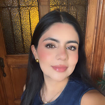 Trabajo para niñera en León: trabajo de niñera Perla