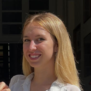 Babysitter Rome: Giorgia