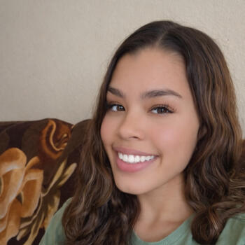 Babysitter in Brasília: Paloma