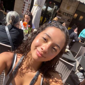 Babysitter Perugia: Bia Juchem Teixeira