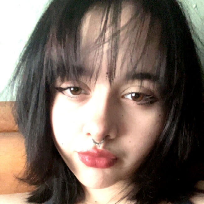 Babysitter in Naranjo: Valerie