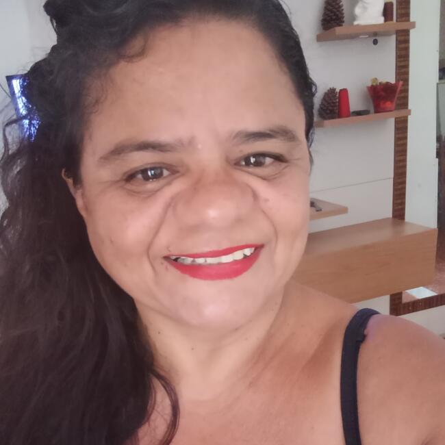 Babá em Fortaleza: Antonia