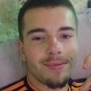 Babysitter in Le Petit-Quevilly: Erwann