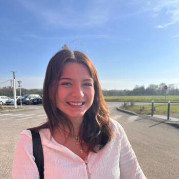 Babysitter in Besançon: Alanis